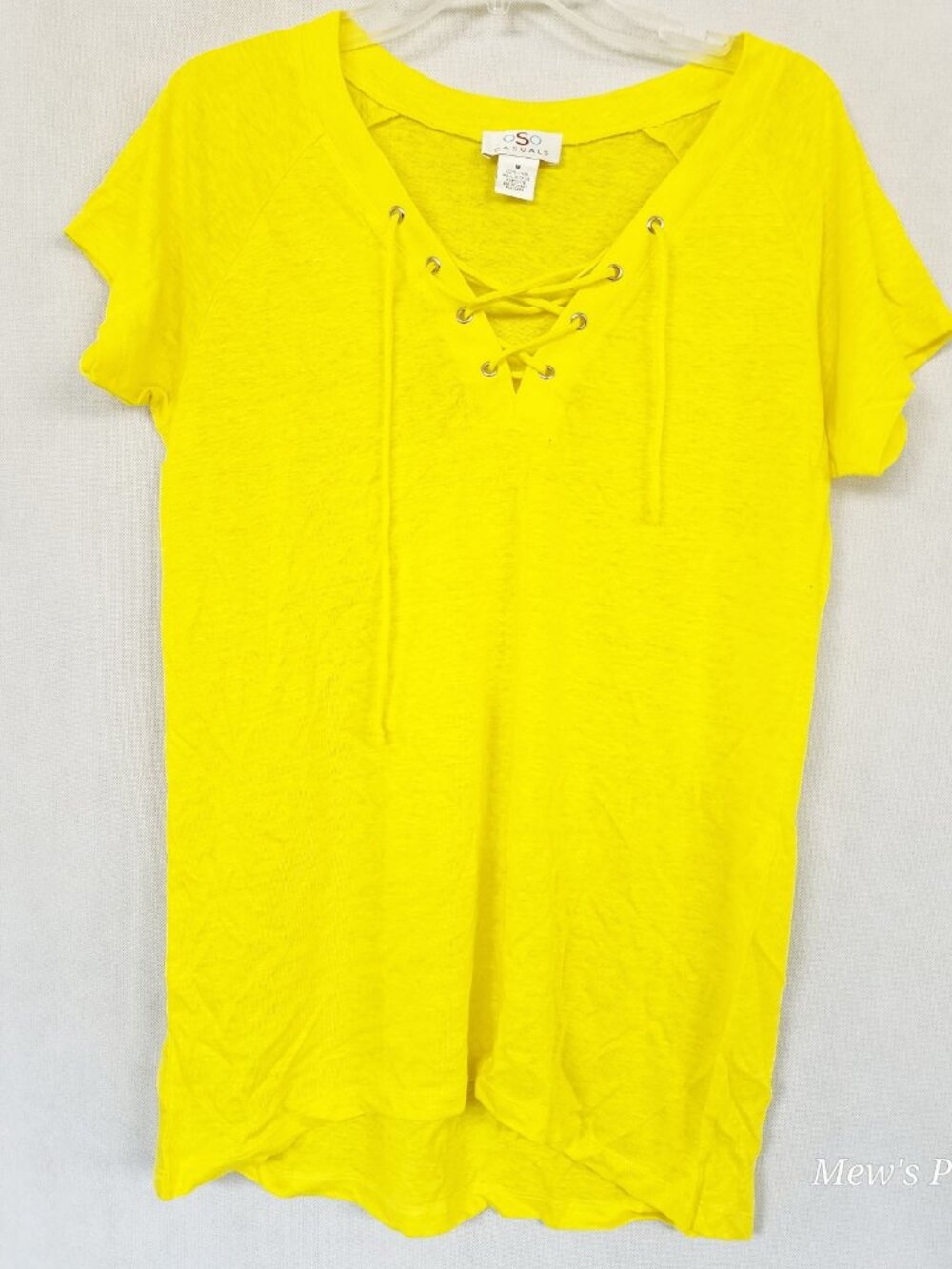 NWOT - OSO Casuals Yellow Tie V-Neck Short Sleeve Tee, Size M